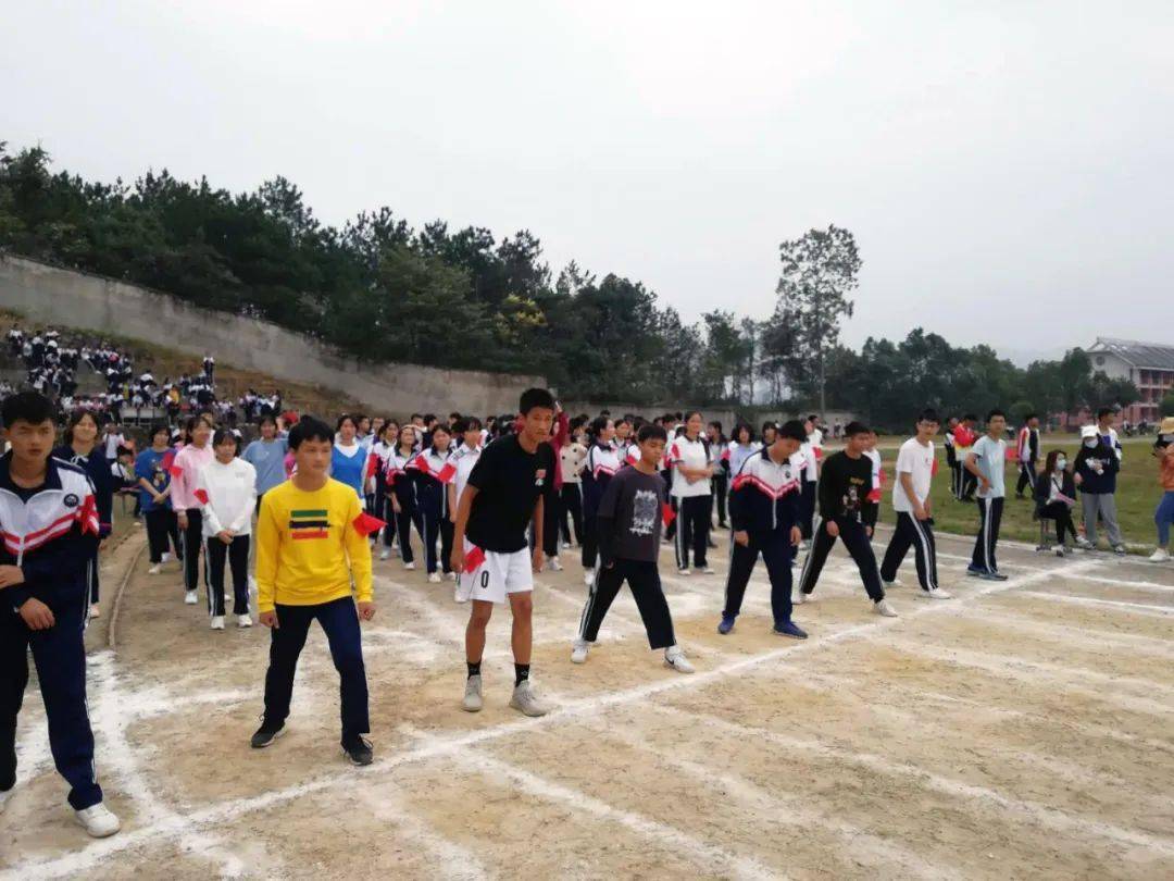 都昌县第三中学举行第十六届田径运动会