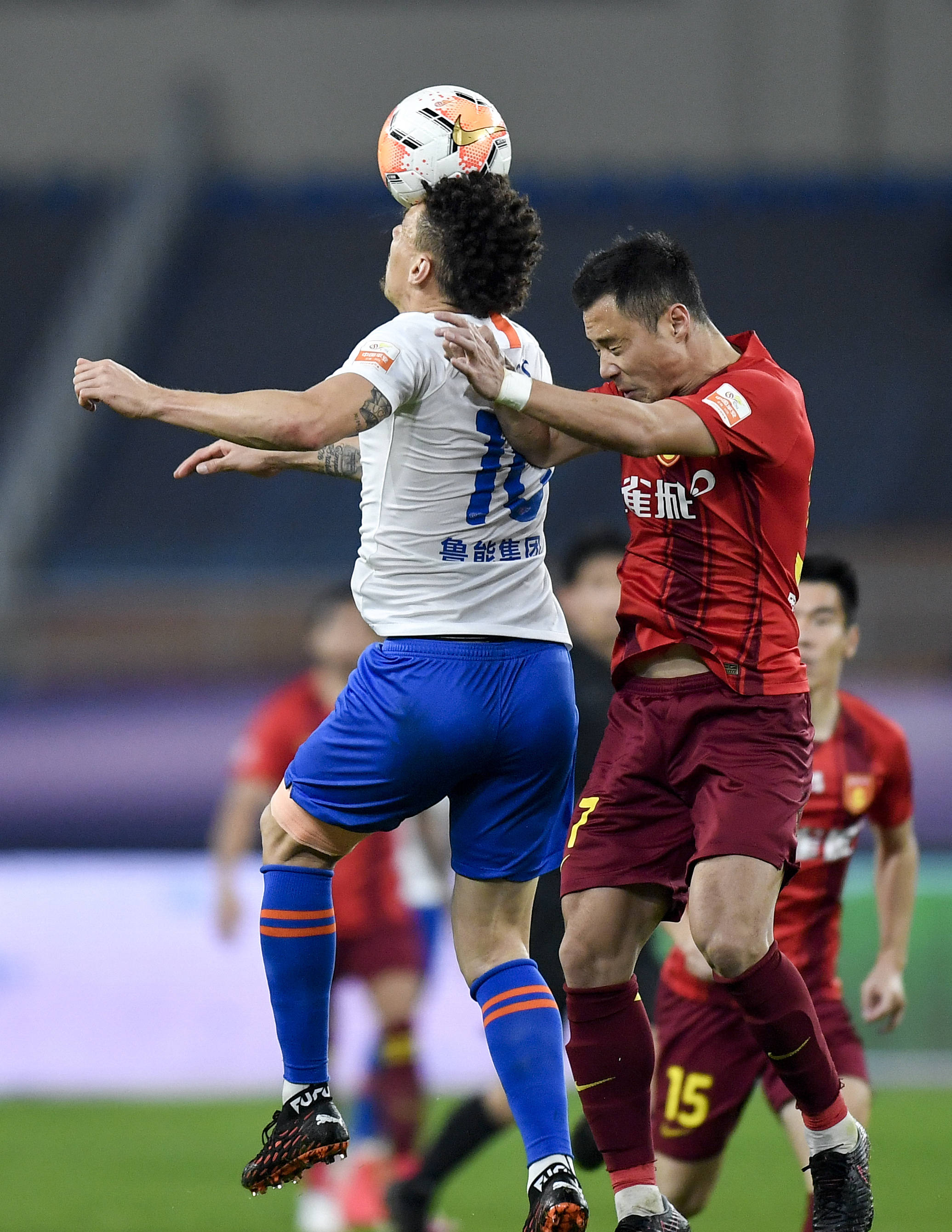 足球中超山东鲁能泰山战平河北华夏幸福