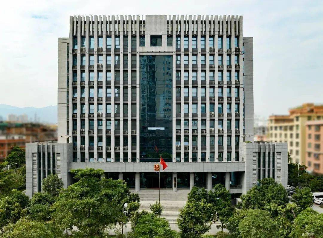 环境也好,岗位也好,最终自身素质的提高,个人获得真正的成长是安溪县