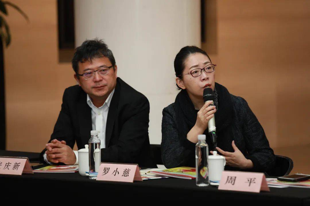 上海歌剧院副院长张庆新认为,《扶贫路上》在歌剧创作的时效性上做得