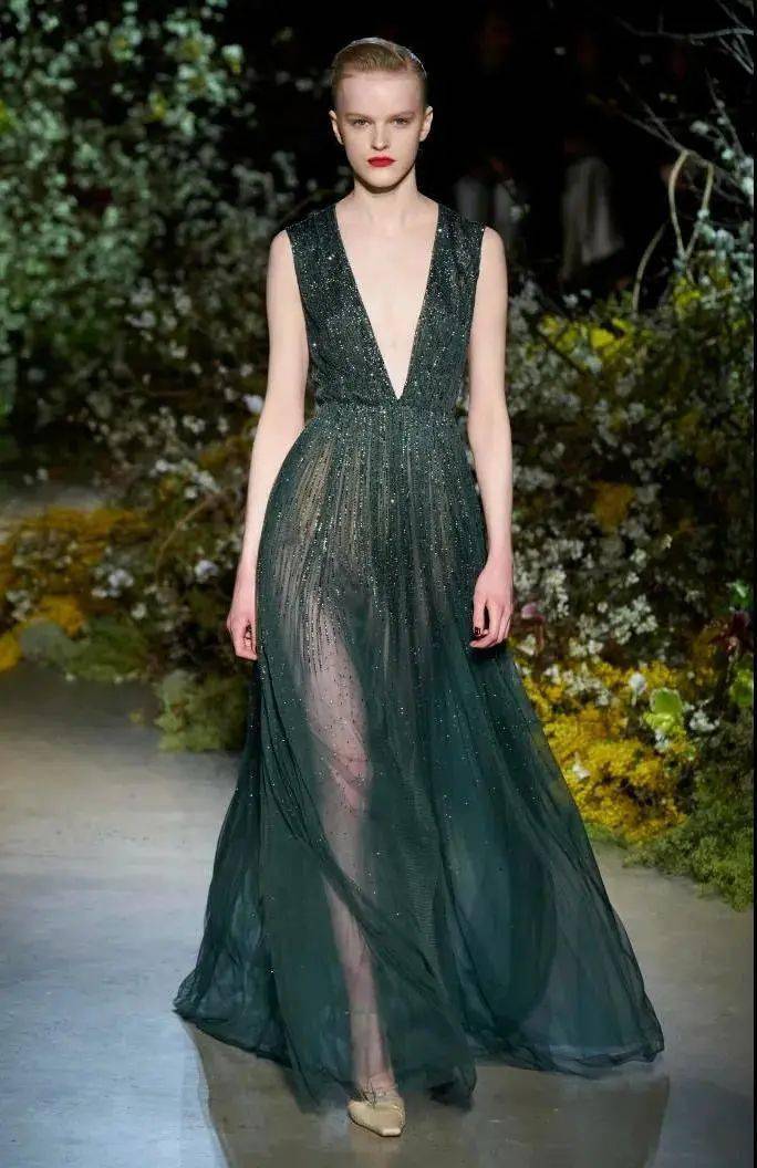 【纺织时尚】2021春夏流行色彩及8大女装流行趋势