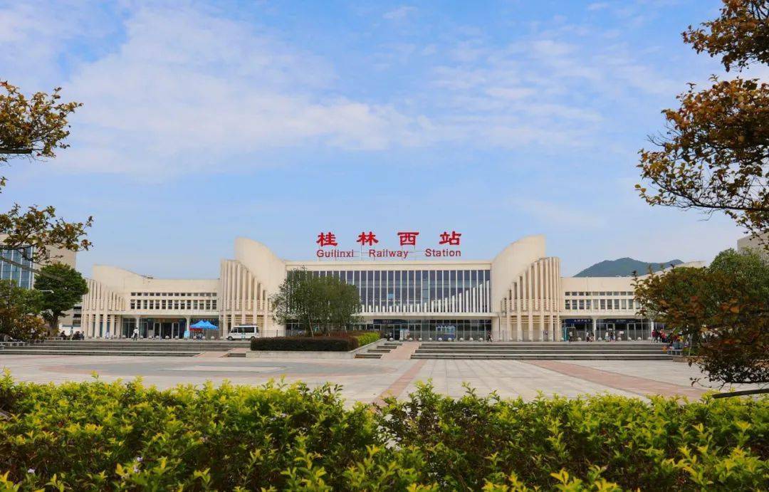 厉害啦广西高铁站最多的城市竟是ta一只手都数不过来