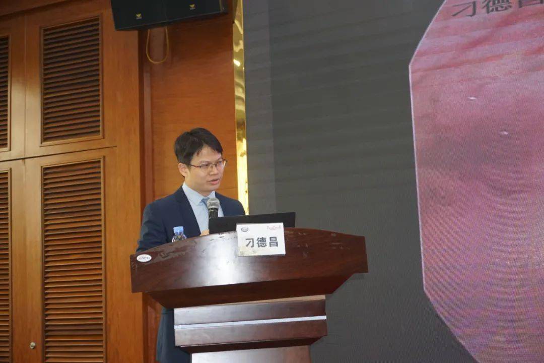 邓海军教授,中山大学肿瘤医院卢震海教授,中山大学附属第三医院郑宗珩