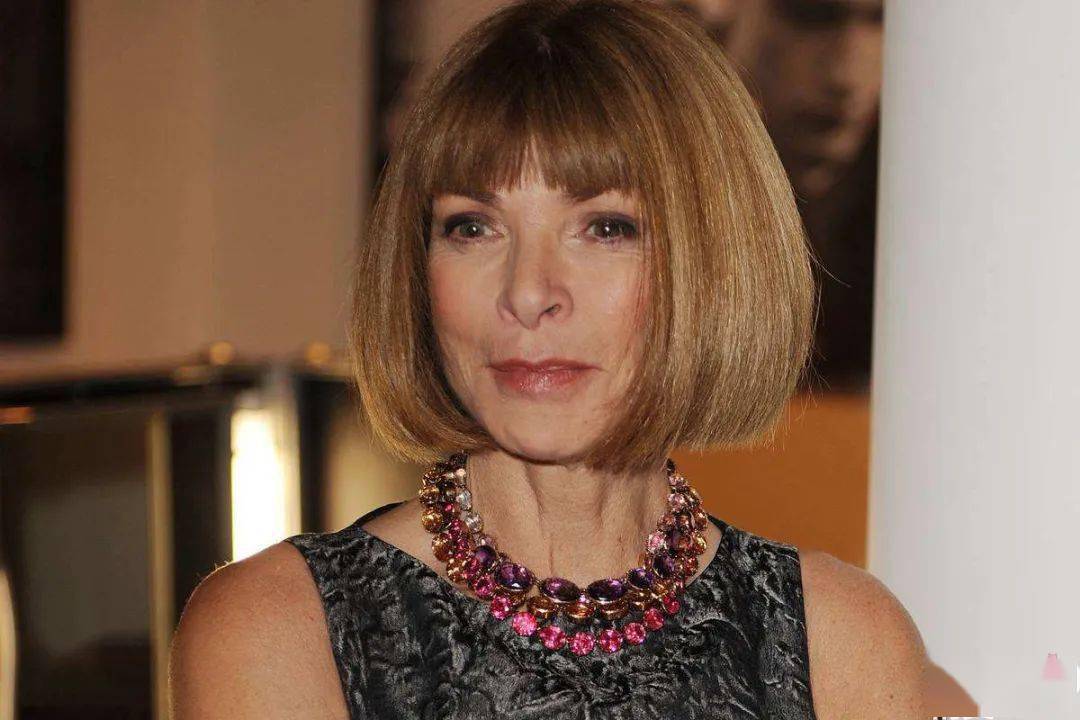 时尚女魔头安娜温图尔当主编32年作风彪悍疑与74岁商人男友分手