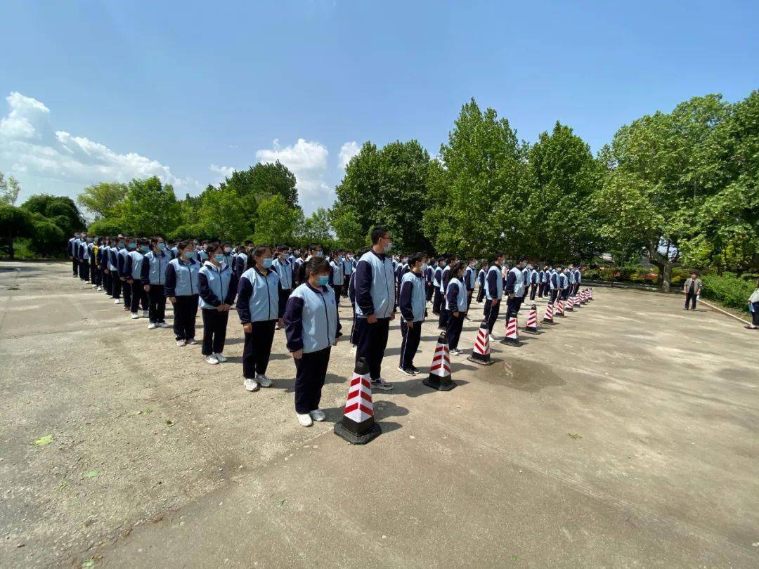 办好老百姓家门口的每一所学校平度市中庄中学