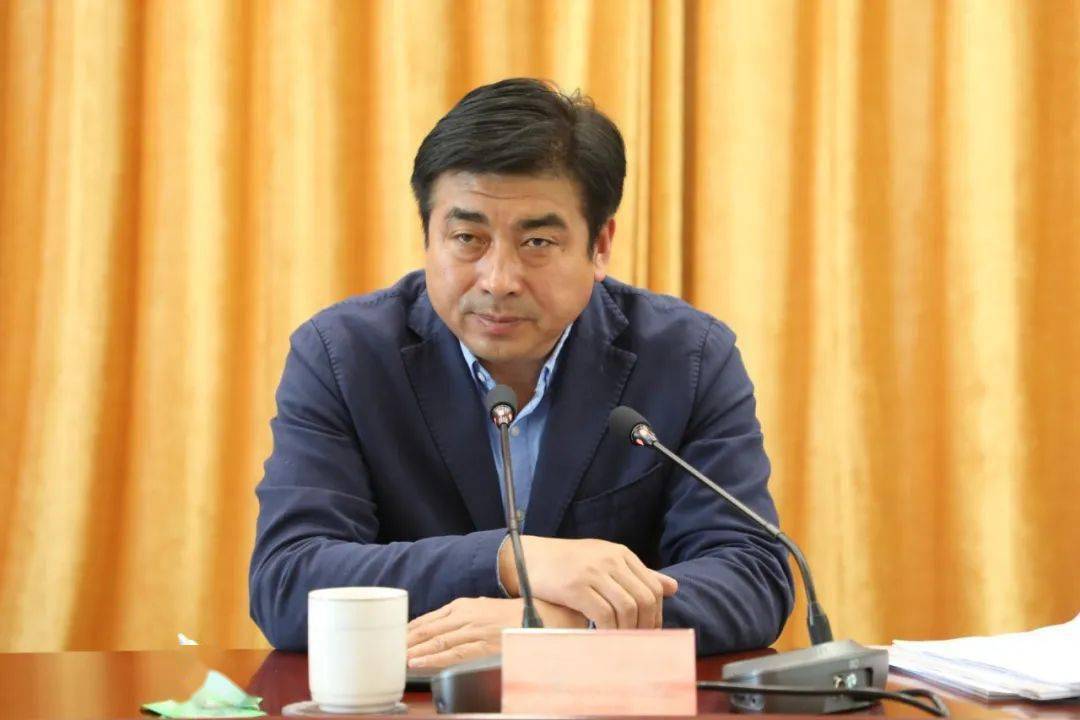 王彪强调拿出决战决胜的姿态精细化高标准打赢脱贫攻坚战