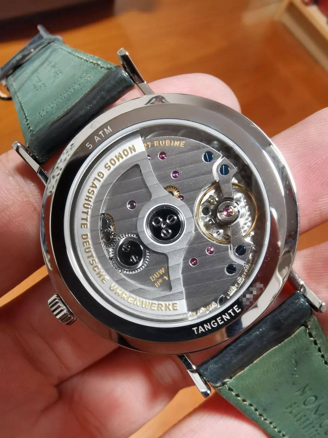 备胎上位记 妻子用nomos 180奖励我的不离不弃