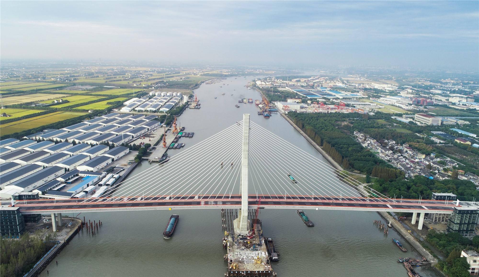 昆阳路越江大桥主线建成通车,这是继奉浦大桥,闵浦大桥,闵浦二桥,虹梅