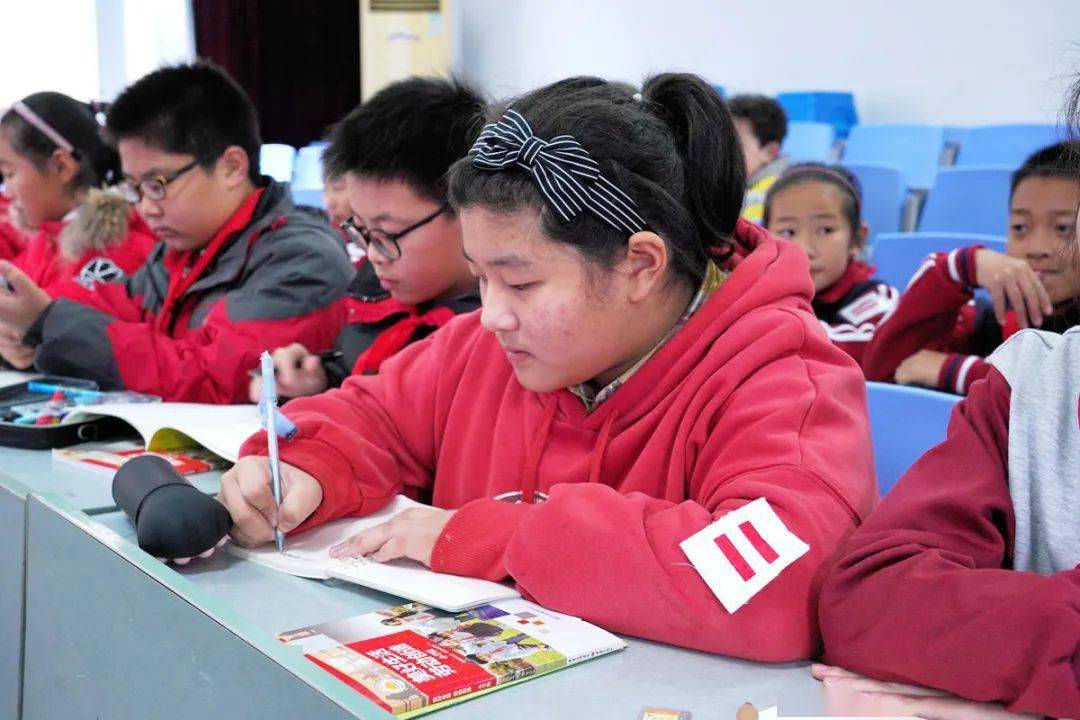 金彩校园金山区朱泾第二小学美好生活劳动创造主题教育读书活动