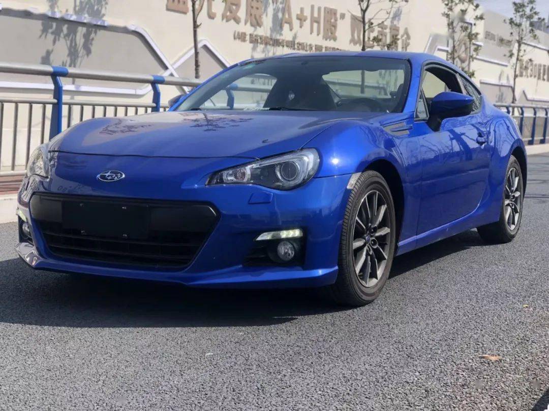 2016年斯巴鲁brz手动档稀有车型