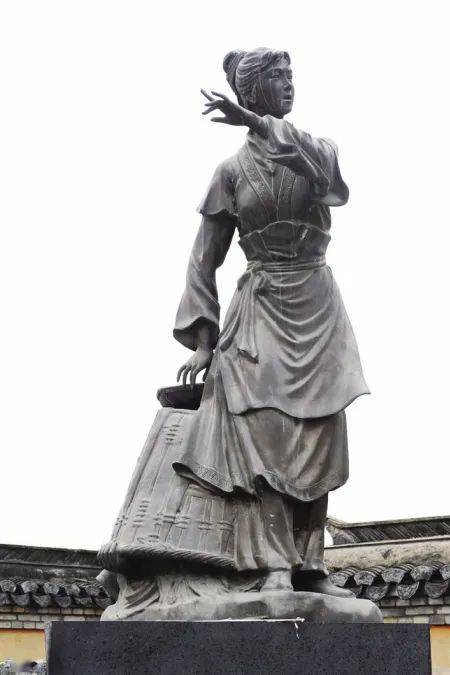 在宁波各个区县,几乎都有村女救康王的传说,其中仅宁波市区内就有五个
