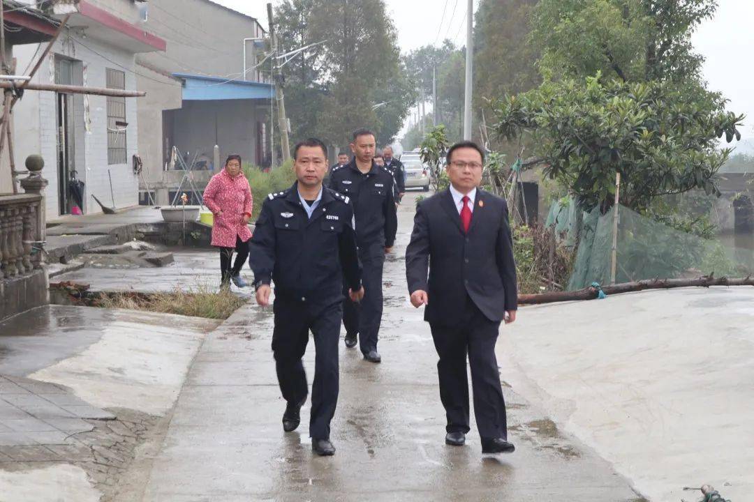 突击执行涉及周老嘴朱河黄歇等乡镇