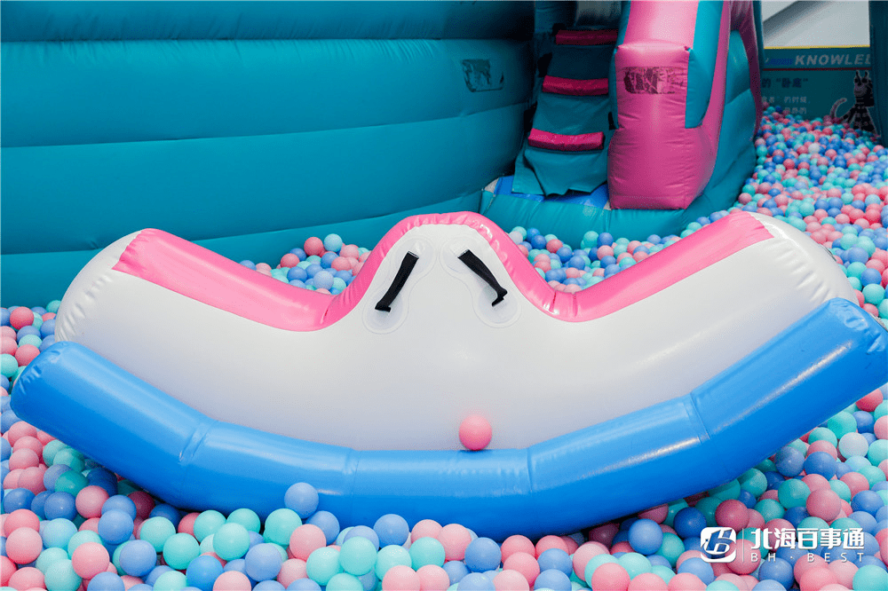 全新秋季海洋球乐园 充气城堡 气垫溜滑梯!