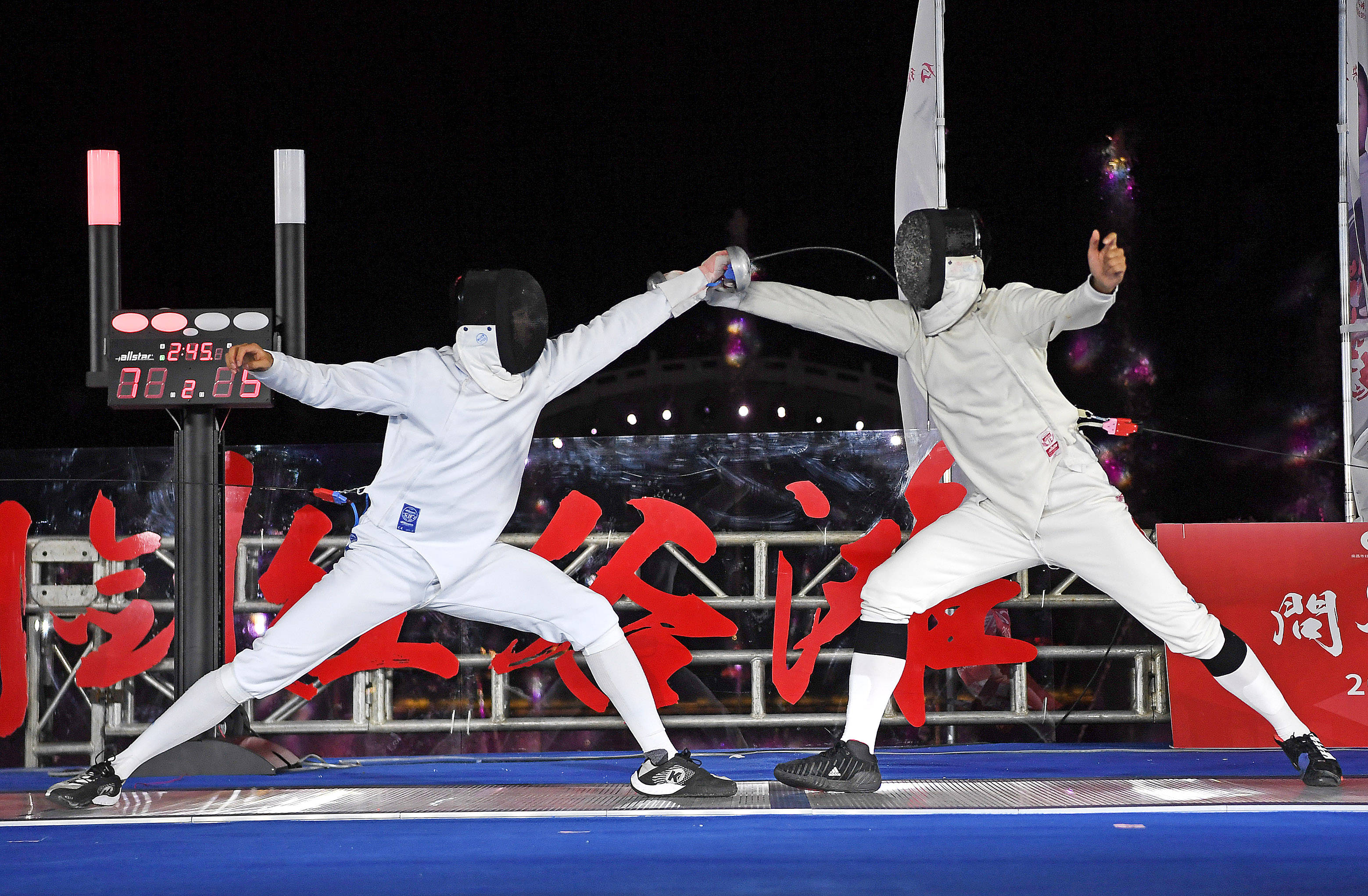击剑——中国大师赛男子重剑赛况