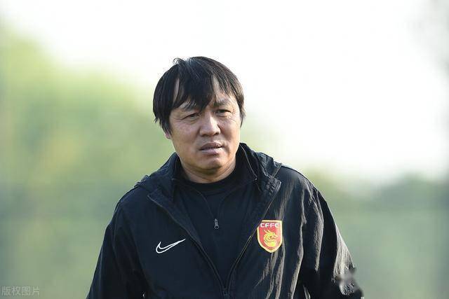 谢峰对球队表现十分满意.