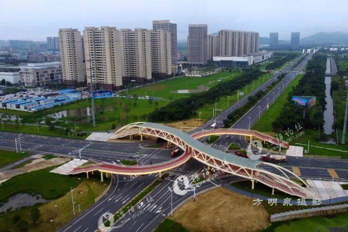 昆仑街道中关村,摄于2020年昆仑街道金色嘉园,摄于2020年今日视点