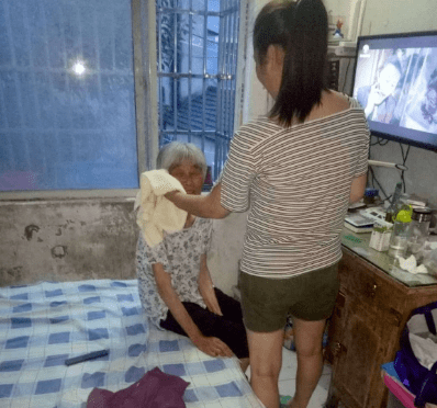 苏红梅最美媳妇03杨小艳,蚌山区居民.