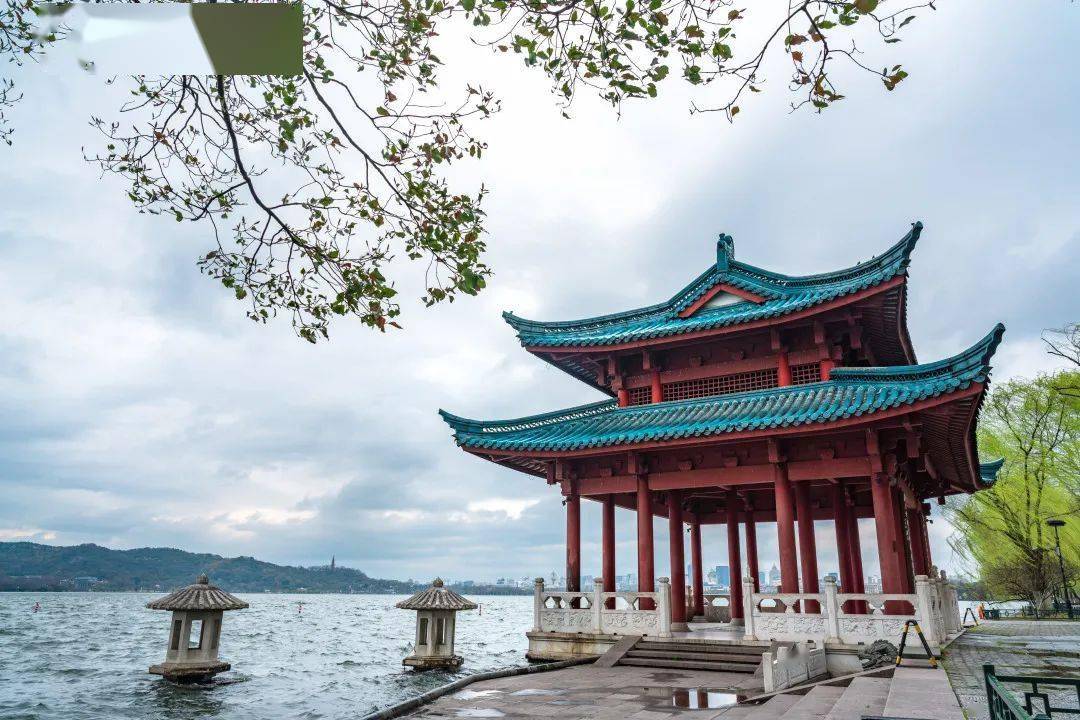 音为你游西湖96古代皇帝的御用码头翠光亭