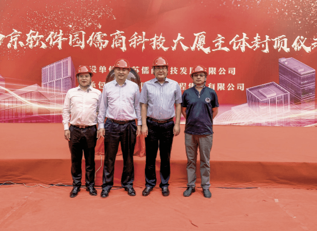 封面人物鲁宏振苦心人天道酬勤正当年厚积薄发