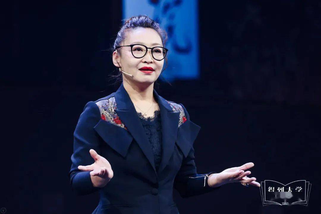 期开学典礼上,中央戏剧学院表演教师,刘天池表演工坊创始人刘天池老师