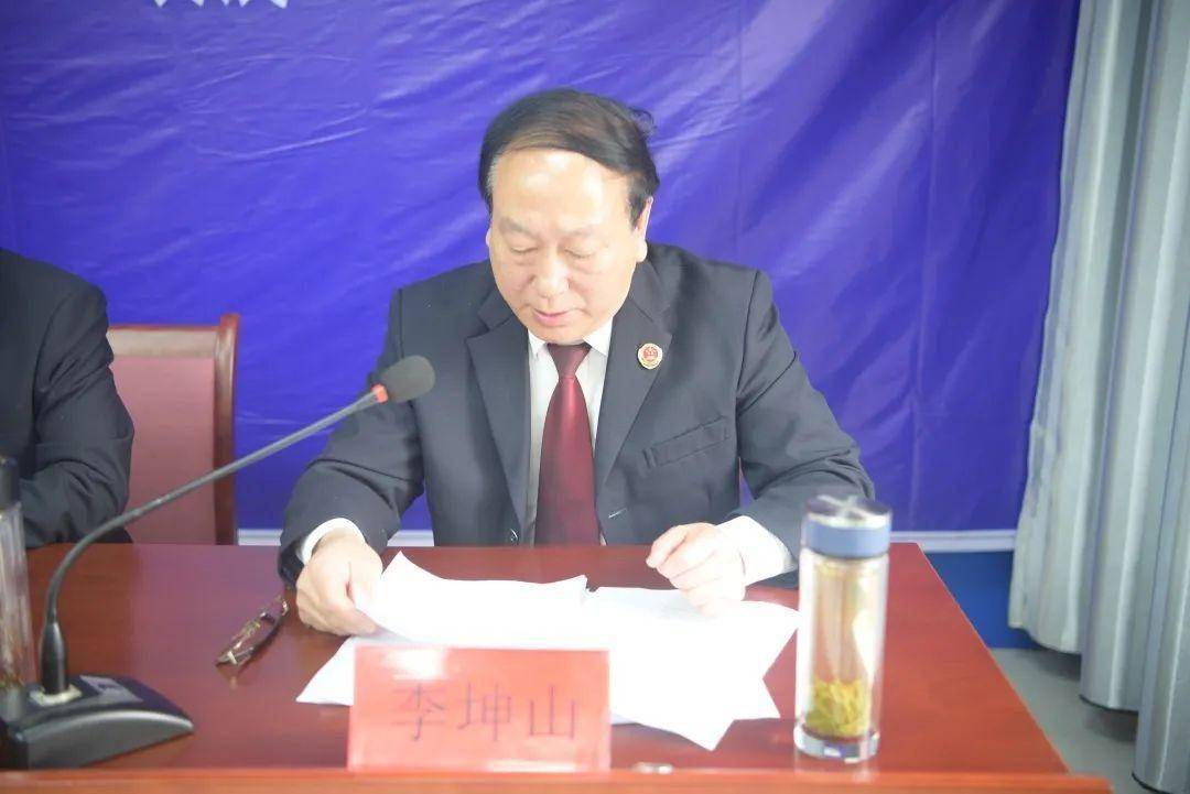 877谷城县人民检察院召开服务六稳六保护航民营企业发展新闻发布会
