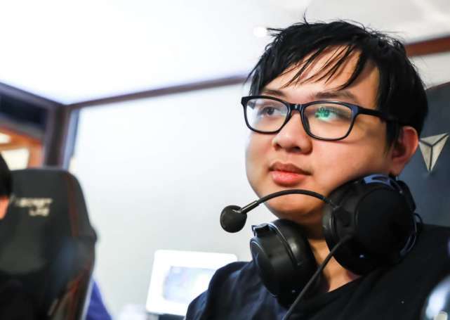 s10人物传记sofm:"越南首富"的职业之路_总决赛