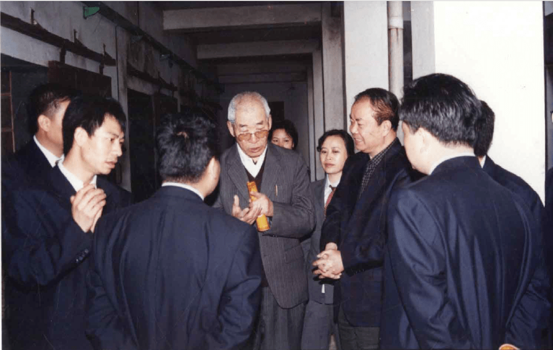 永远的怀念丨酒界泰斗周恒刚诞辰102周年特别纪念