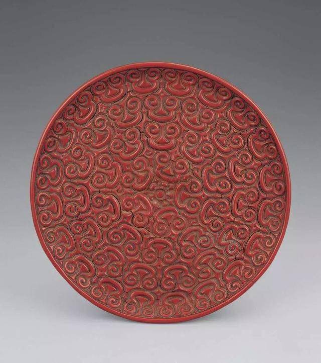 剔犀如意纹圆盖盒明嘉靖 剔红如意纹执壶玉器上的 如意纹纹饰对于玉器