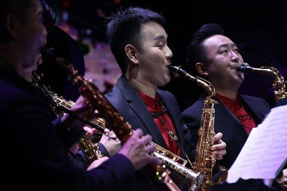 风展红旗如画三明林深水美人长寿萨克斯专场音乐会上演陶醉了耳朵