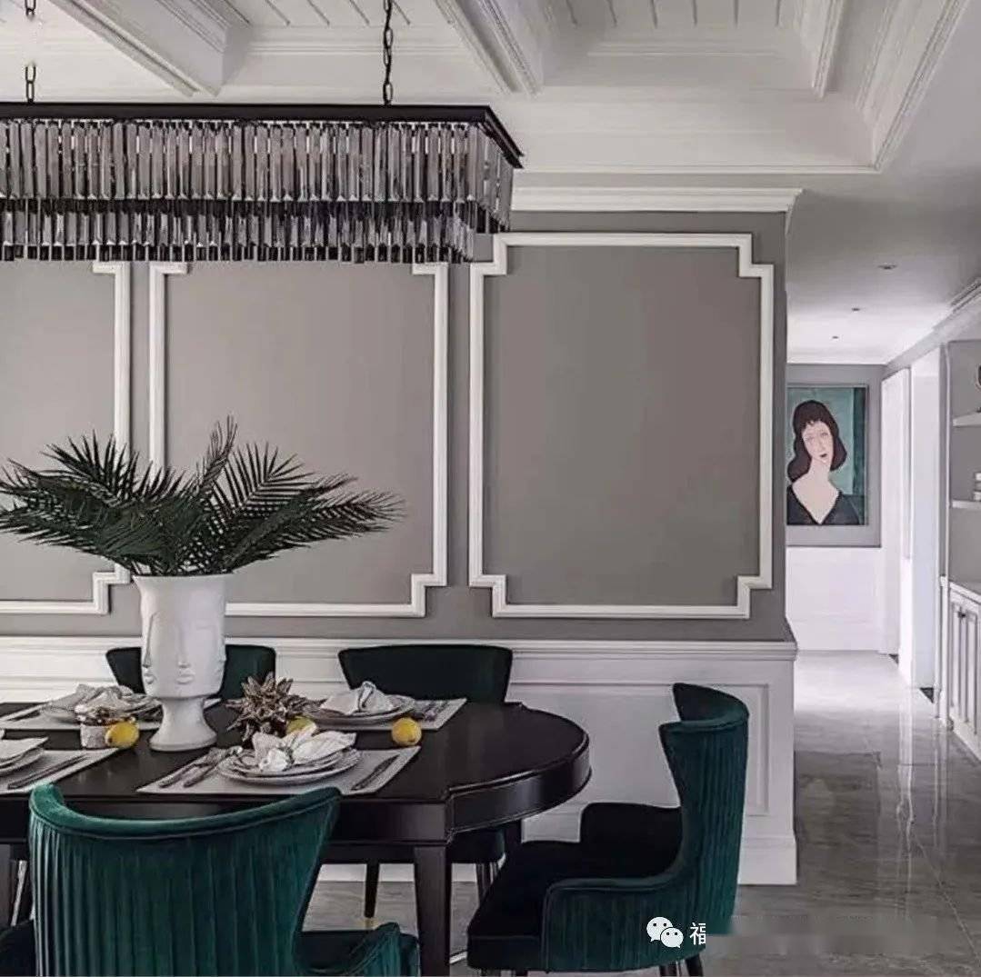 线条和墙色结合墙面精致又浪漫