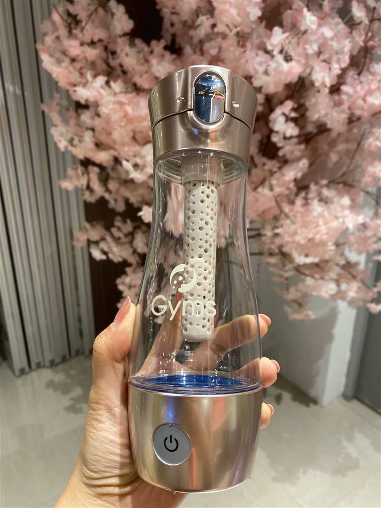 江田敏久带来的"水素水杯"