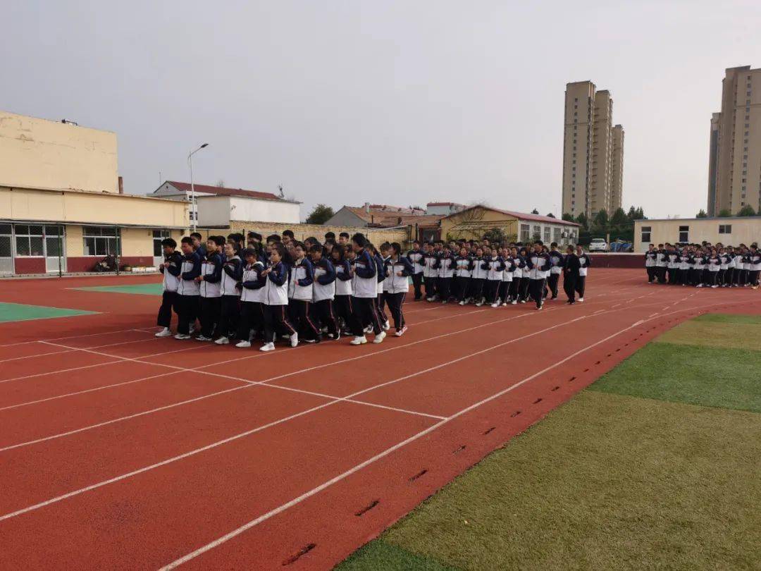 【海岳中学】传递规范正能量 展示办学新成果