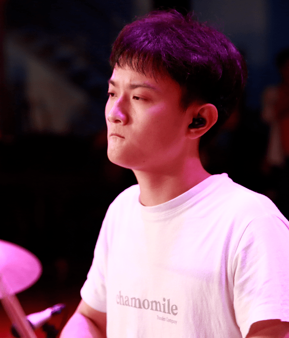 986主持人马莎,周礼虎,鲜氧音乐品牌主理人宏源,坠星乐队主唱levin