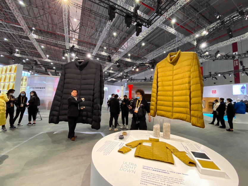 27米巨型羽绒服你穿过吗进博会展出新品全球首秀