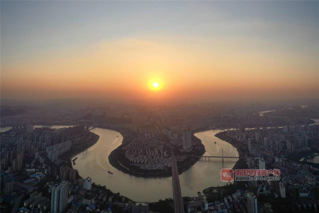 11月8日,南宁的天气依然是晴天在线.