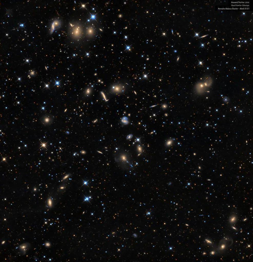 武仙座星系团图像