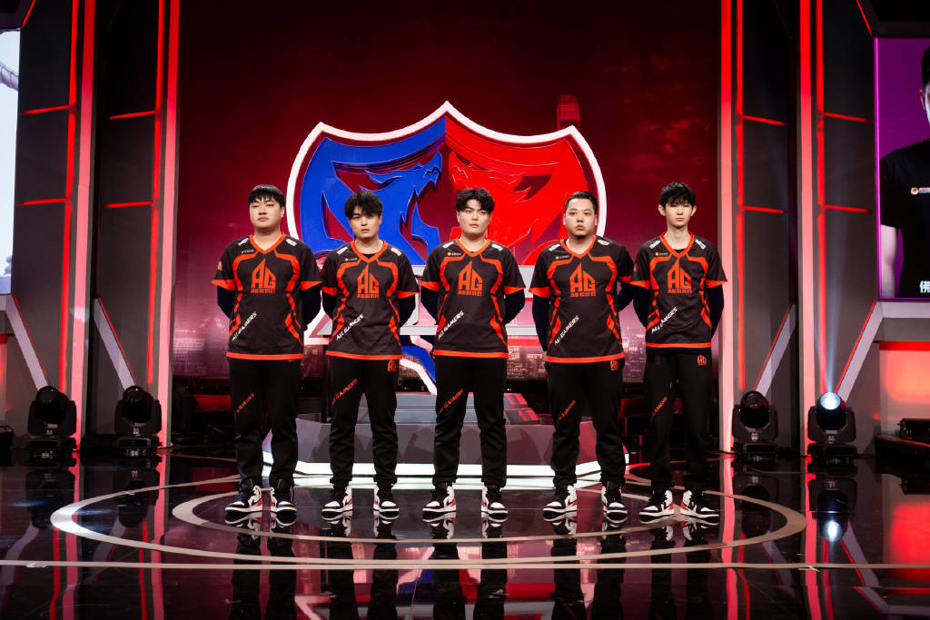 gk掀翻成都ag超玩会取四连胜 vg拿下关键一分