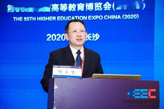 提升医学生综合能力加强医学基础教育陶立坚五是全方位转化医学生职业