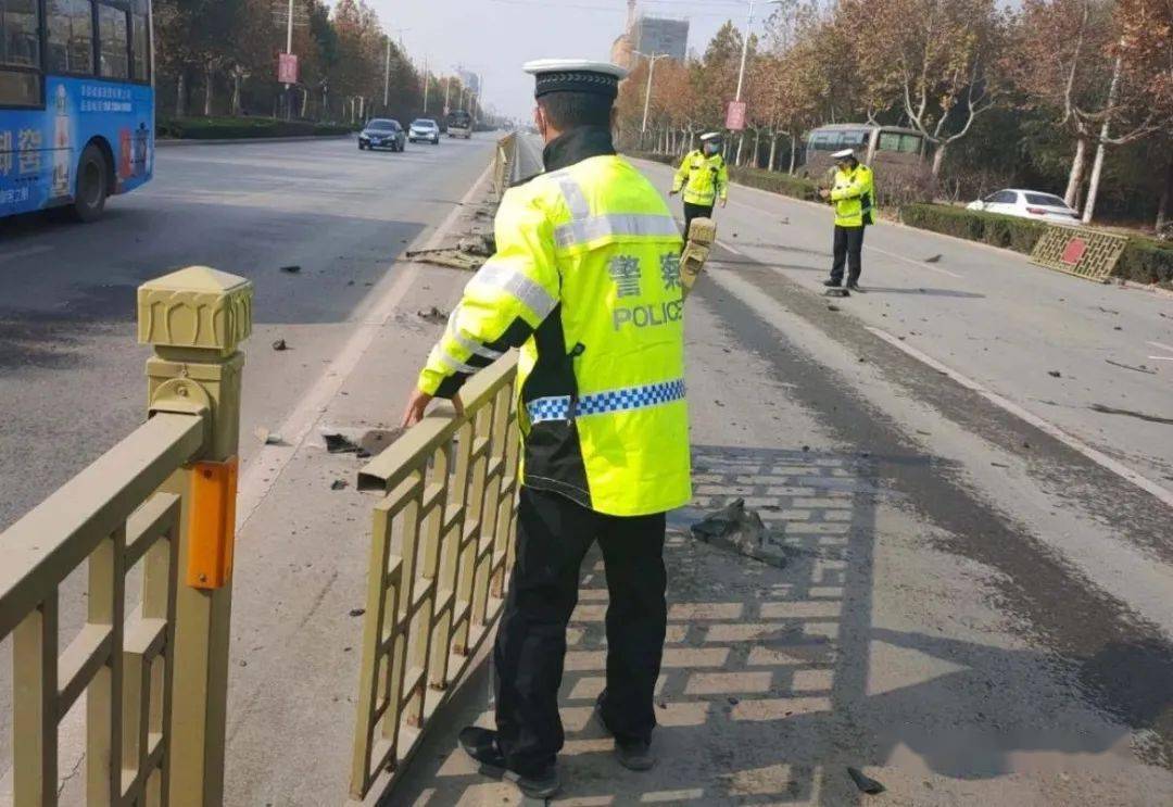 莘县一司机发生交通事故!开车玩手机=拿生命做赌注!