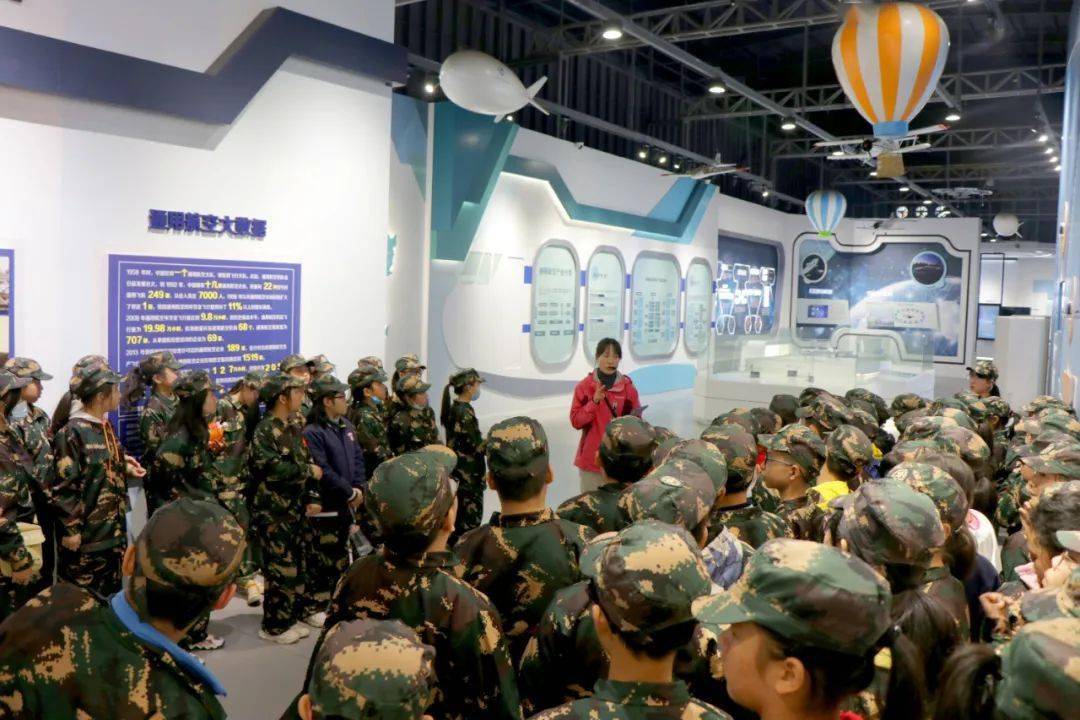 荆门爱飞客小镇再迎千人研学团 开启万人游互联互通新模式