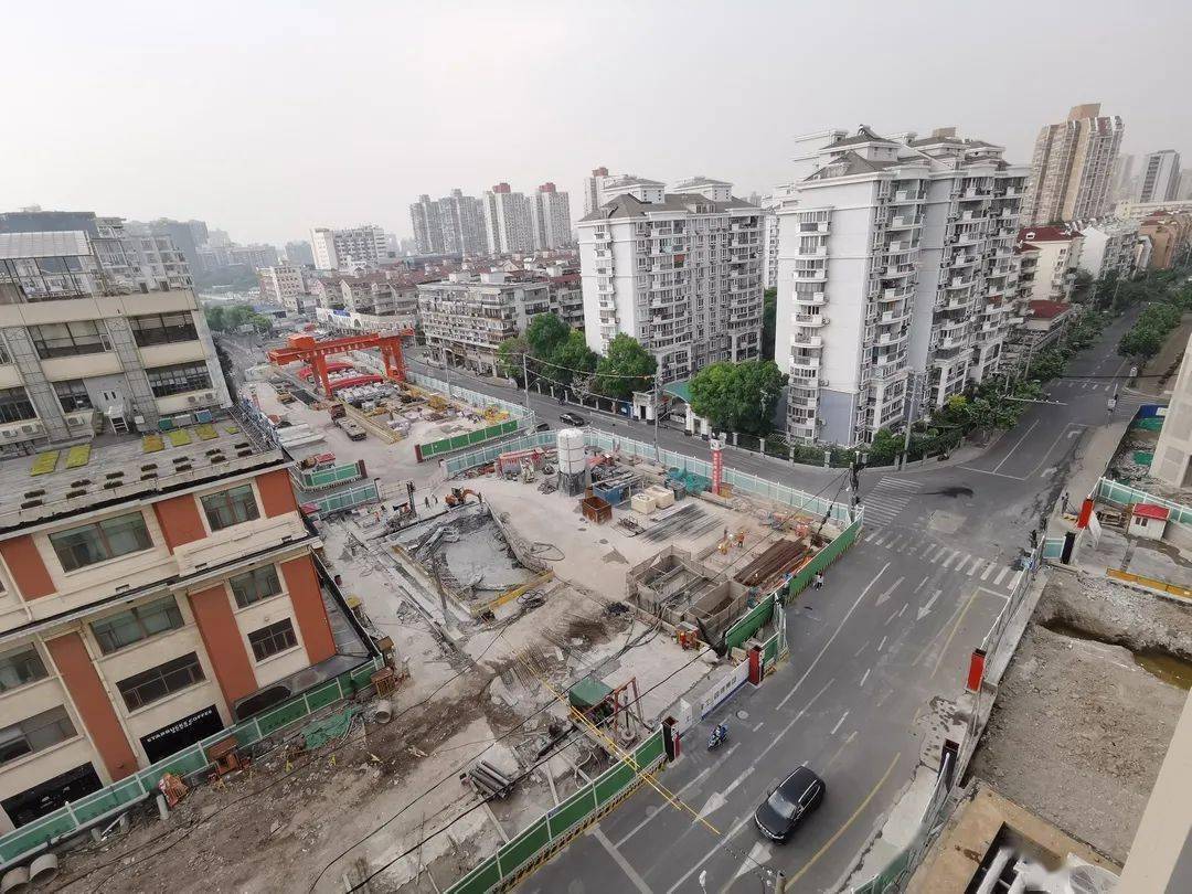 北横通道杨浦段中,隆昌路下立交已通车,其余路段均已进入主体结构施工