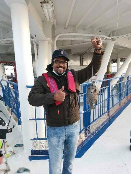 巴基斯坦等国家常驻国内的10位外国记者,网红主持人,外籍粉丝走进烟台