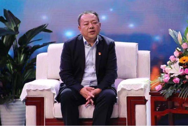 不忘初心再出发 二次创业新沅江 ——沅江市委书记黄育文做客益阳市