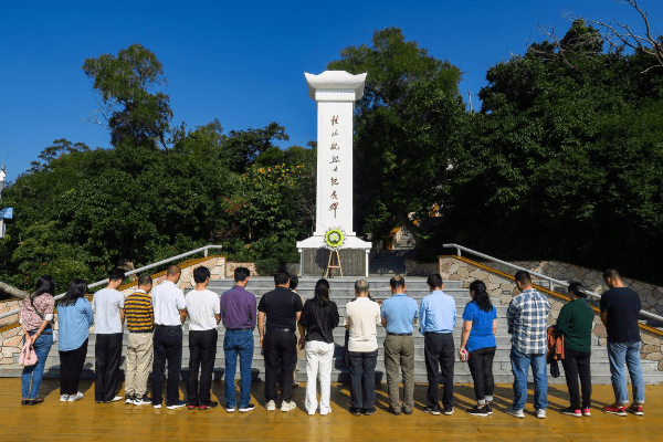 桂山岛纪念碑图片