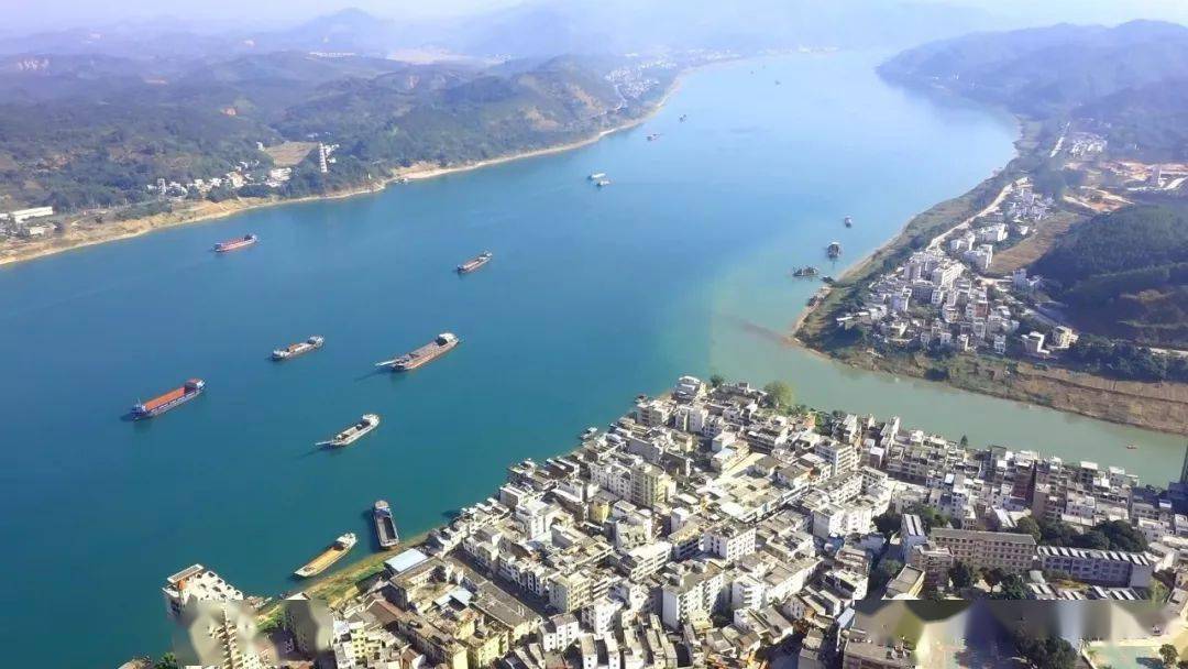 郁南依靠一江春水打造水美城市
