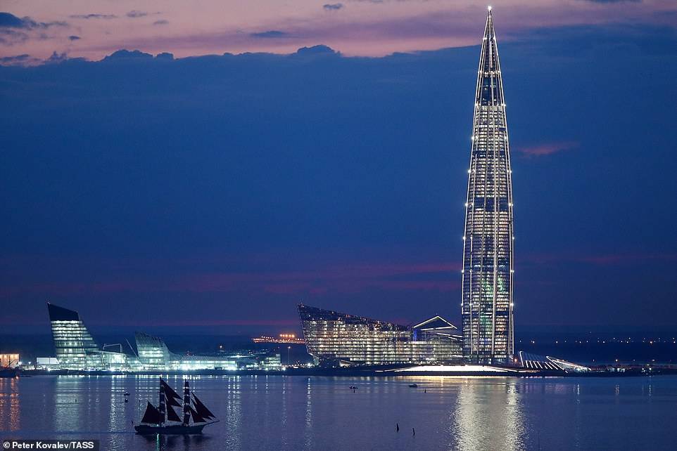 欧洲最高建筑,俄罗斯462米拉赫塔获"年度摩天大楼"称号_中心