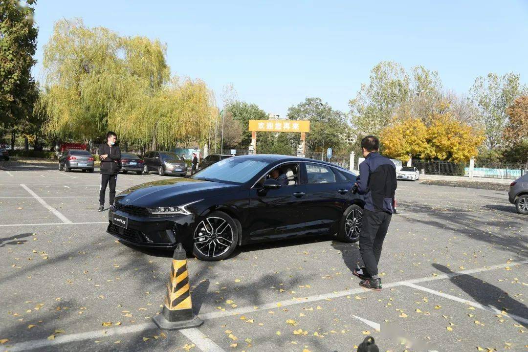 年轻无罪,试驾起亚k5凯酷