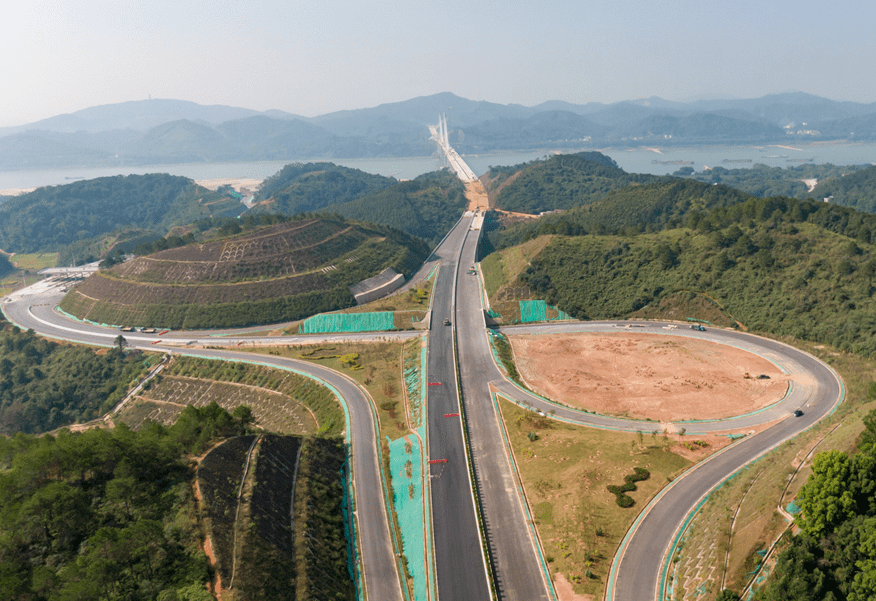 备受关注的怀阳高速通车在即串起一幅最美生态风景画卷封开这条高速