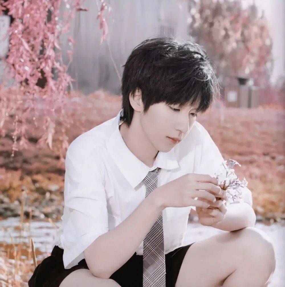 微信头像贺峻霖