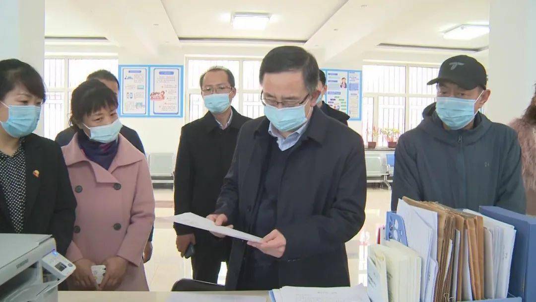 人口普查五大连池市委书记王玉涛深入基层社区调研第七